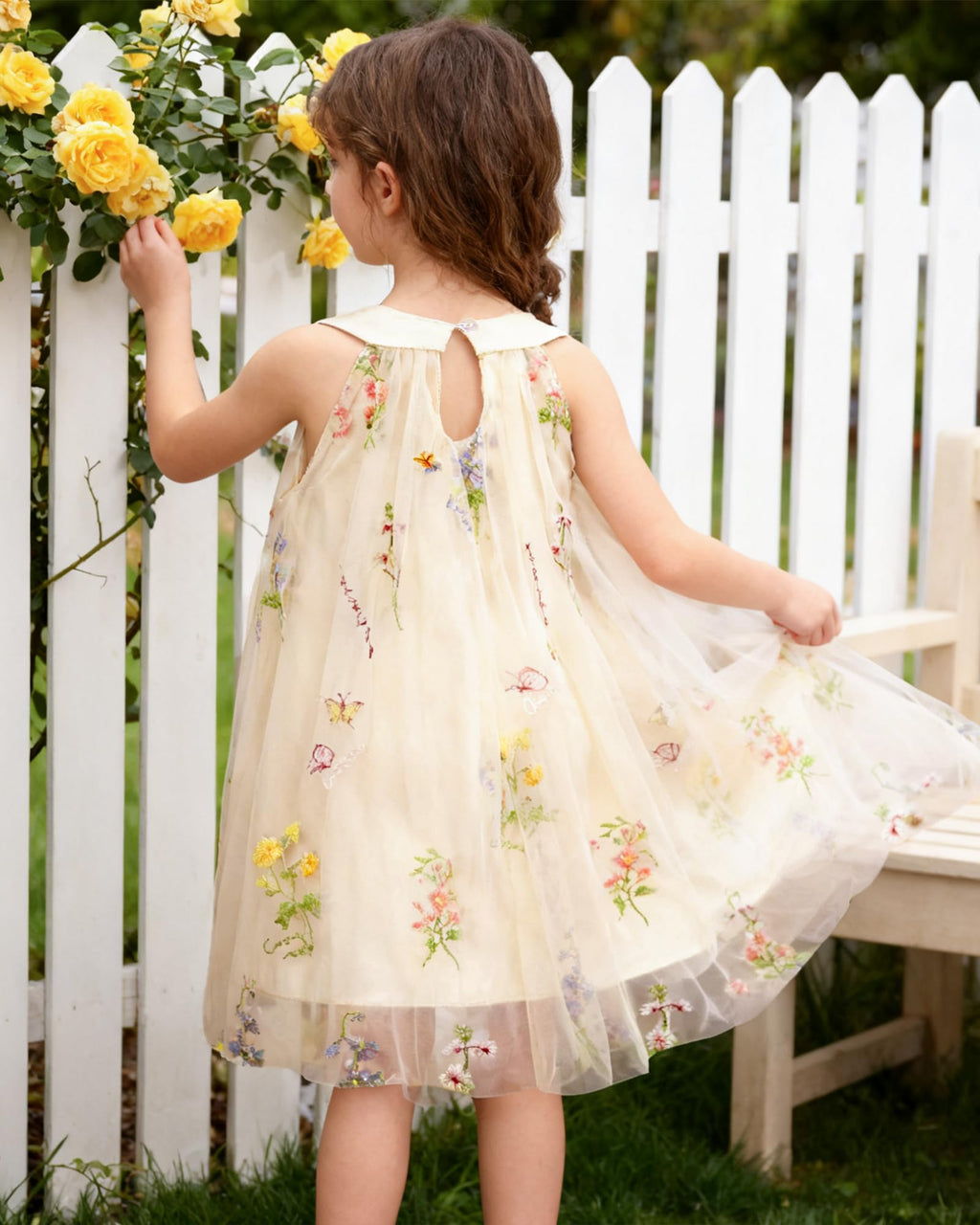 YALLET Flower Girl Dress Halter Neck Sleeveless Kids Dresses Collar Bow Embroidery Tulle Dress for Wedding Party Birthday