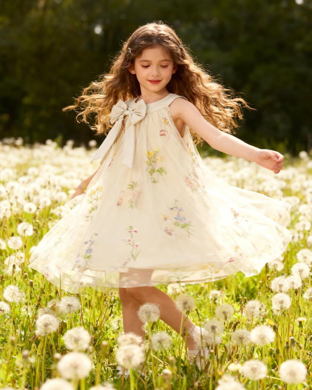 YALLET Flower Girl Dress Halter Neck Sleeveless Kids Dresses Collar Bow Embroidery Tulle Dress for Wedding Party Birthday